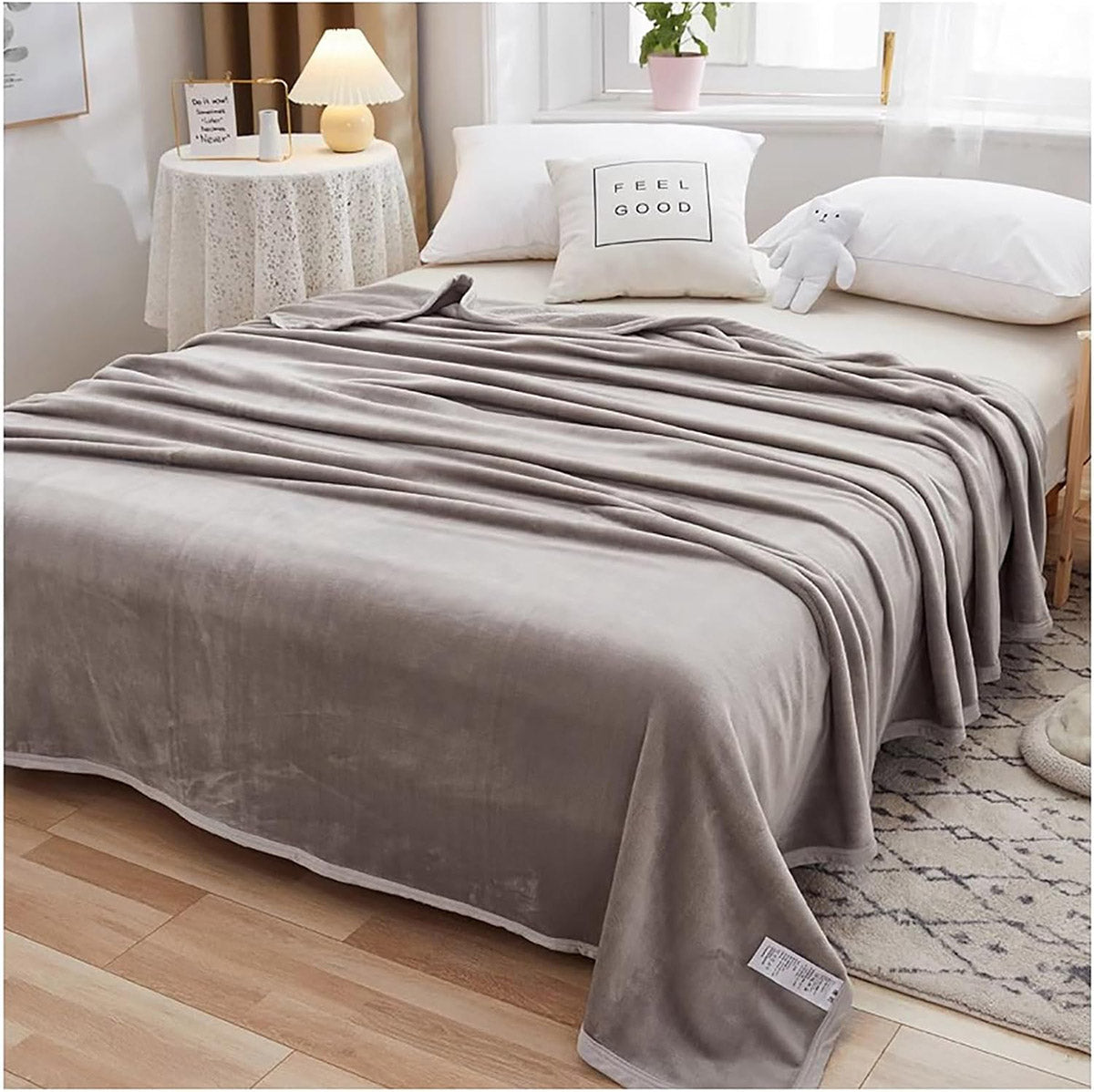 Thickened Flannel Coral Fleece Blanket for Office Sofa and Hotel