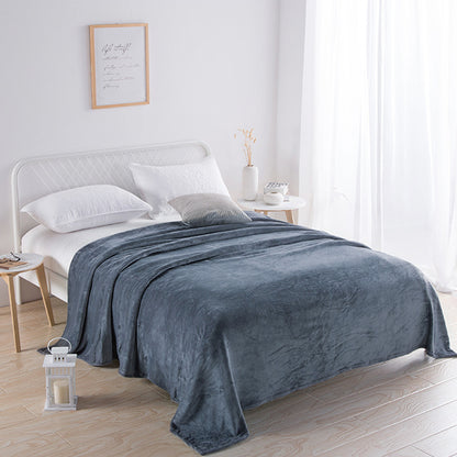 Soft Winter Flannel Fleece Blanket for Hotel and Home Use